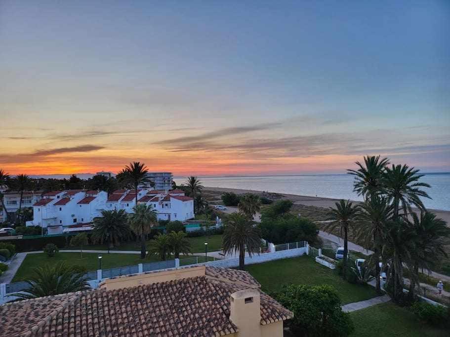 Atardecer Unico En La Playa Apartment Denia Exterior photo